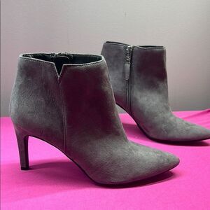 Sam & Libby Gray Suede Ankle Boots Size 9
